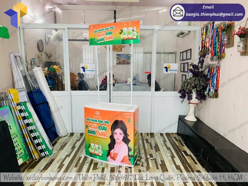 Booth nhựa dùng tại siêu thị đẹp