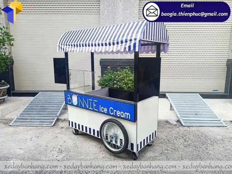 mô hình xe đẩy bán kem đường phố