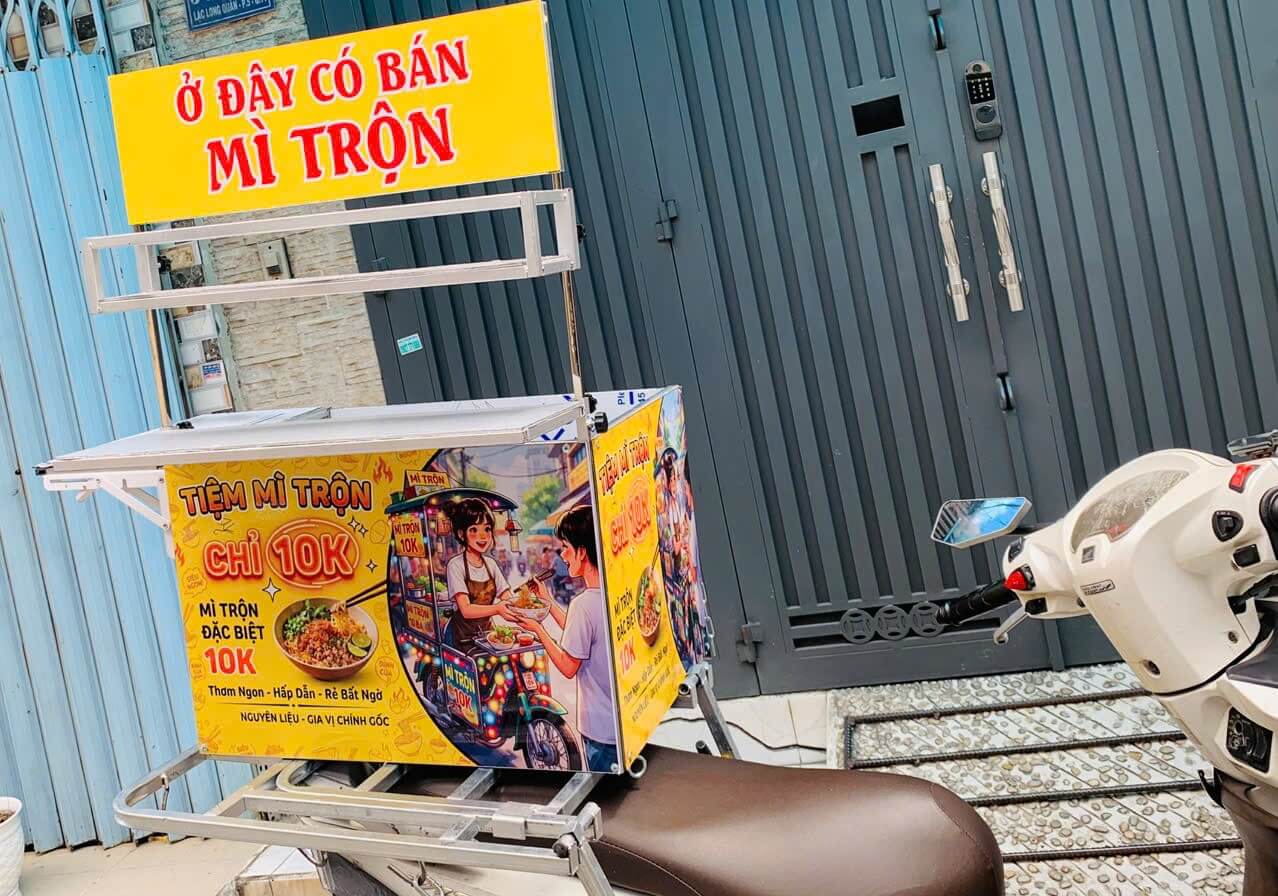 Mua thùng xếp bán mì trộn di động lắp gắn xe máy đồ ăn nhanh bán hàng lưu động