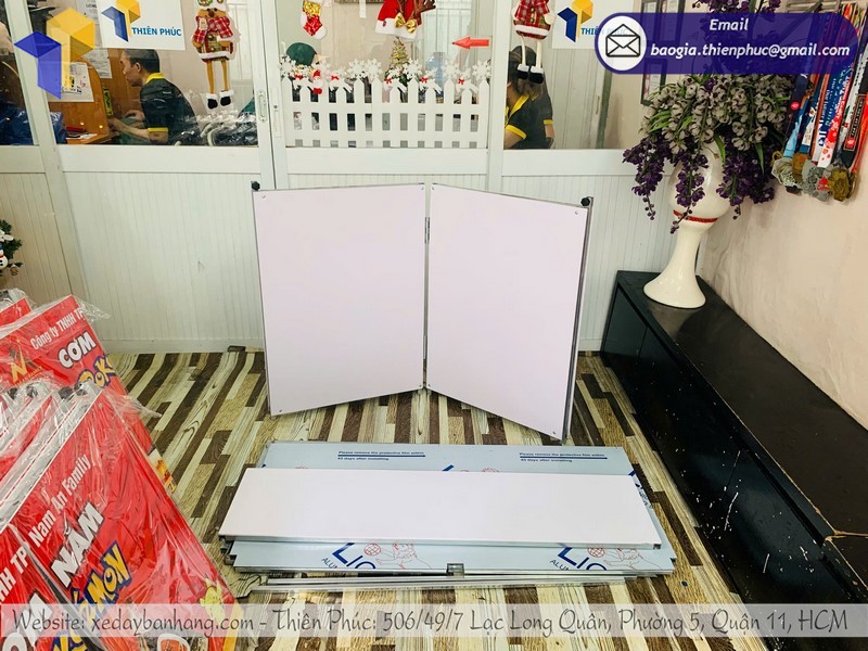 booth 1m2 quảng cáo sản phẩm rẻ