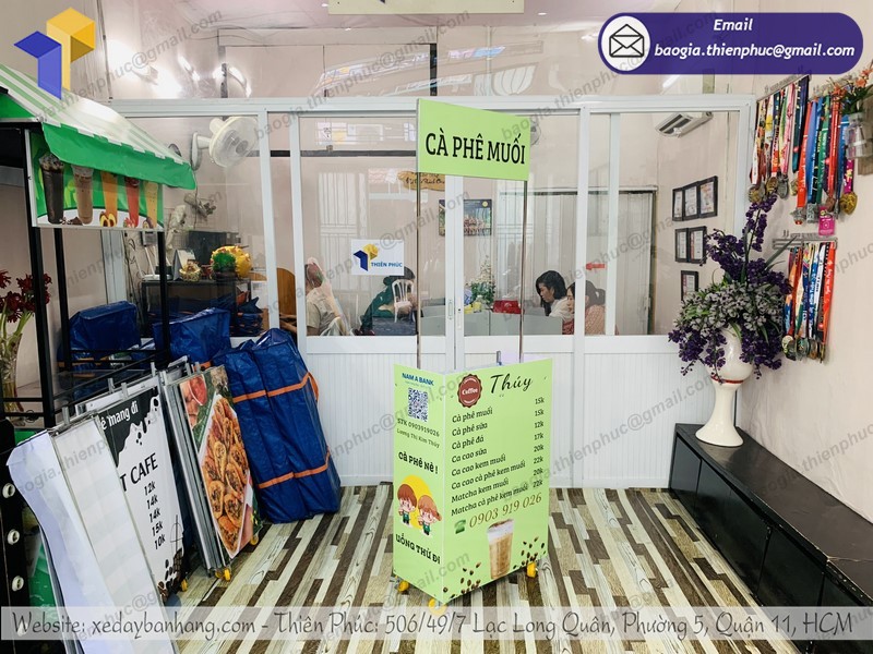 xe bán cà phê nhỏ gọn