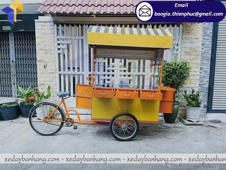 xe đạp bán bánh mì lưu động