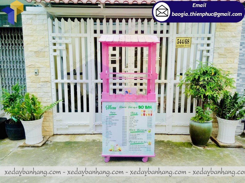 xe gỗ bán sinh tố nước ép