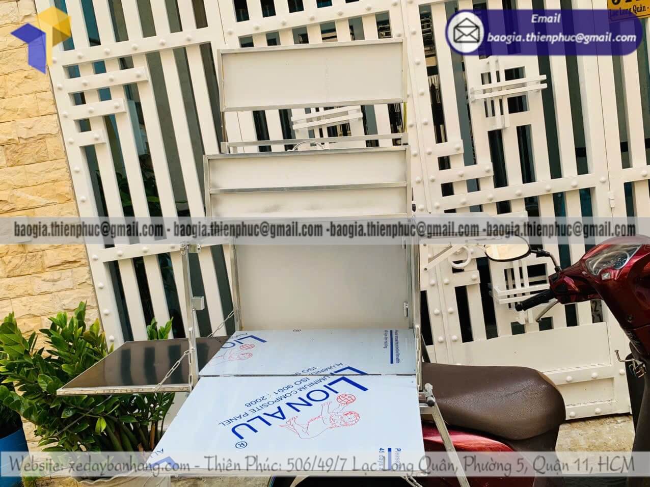 Xưởng đóng thùng bán đồ ăn dạo xếp gọn lắp xe máy cháy đơn hàng online kết hợp offlỉne