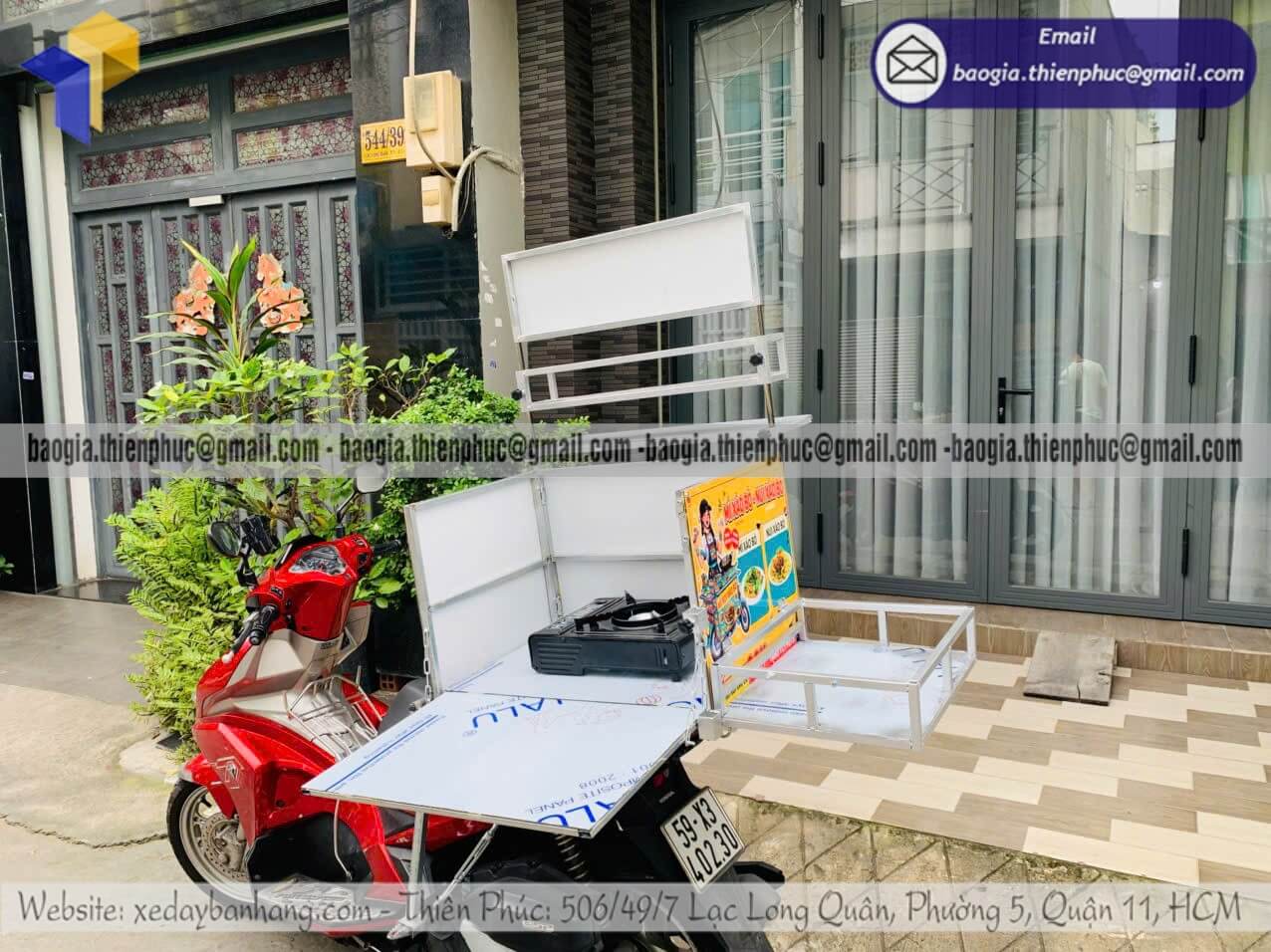 Xưởng sản xuất thùng xếp bán đồ ăn dạo gắn xe máy cho người bán mẫu thùng đẹp dễ dùng